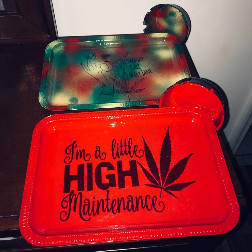 Custom Rolling Trays